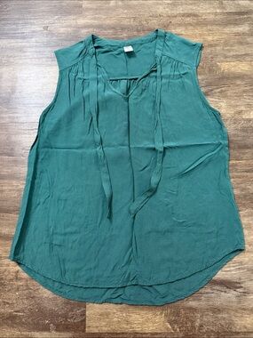 Old Navy Sleeveless Green Tie-Neck Top